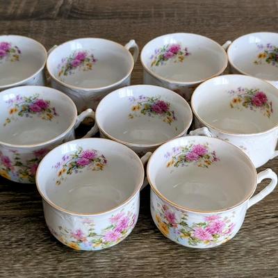 LOT 95K: Vintage Johann Haviland Chippendale Rose China Set