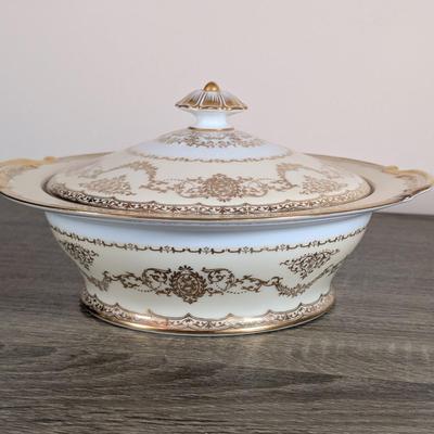 LOT 98K: Vintage Wheeling Gold China Teapot With Pitchers & Noritake Serving Dish