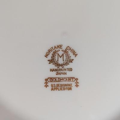 LOT 98K: Vintage Wheeling Gold China Teapot With Pitchers & Noritake Serving Dish