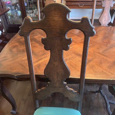 LOT 125D: Antique 1890s Beautifully Carved French Wood Extendible Versailles Top Dining Table w/ 4 Matching Chairs