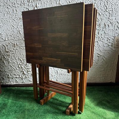 LOT 137F: 4 Mid Century Modern Scheibe Folding Stackable TV Tray Tables w/ Stand
