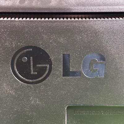 LOT 138F: LG TV Monitor Model 42LF5600