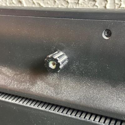 LOT 138F: LG TV Monitor Model 42LF5600