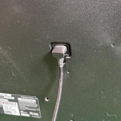 LOT 138F: LG TV Monitor Model 42LF5600