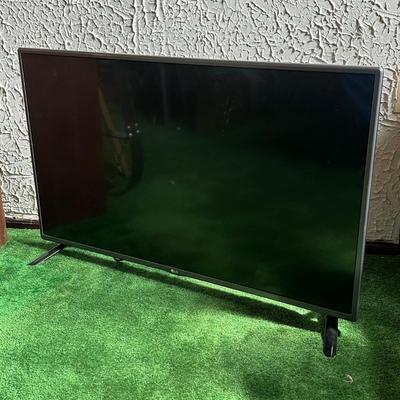 LOT 138F: LG TV Monitor Model 42LF5600