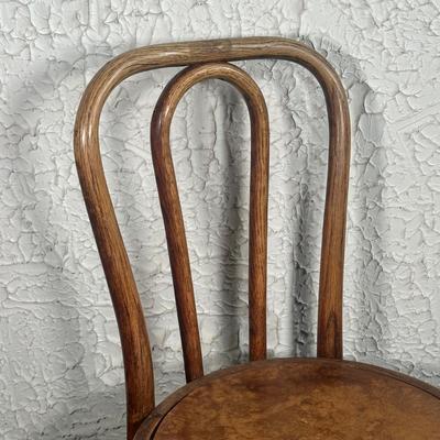 LOT 140F: Set Of 4 Early 20th Century Bentwood Chairs