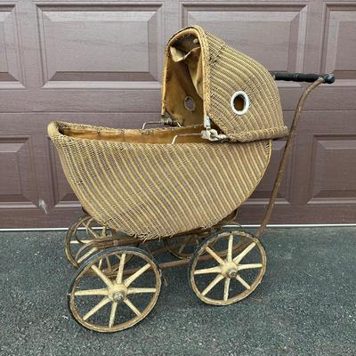 LOT 150G: Antique Victorian Wicker Baby Stroller/Buggy Circa Early 19th Century