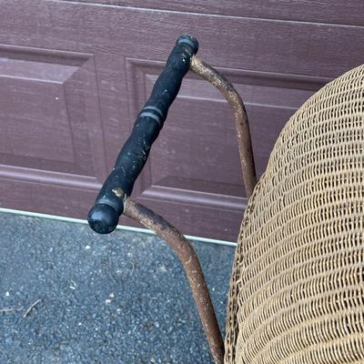 LOT 150G: Antique Victorian Wicker Baby Stroller/Buggy Circa Early 19th Century