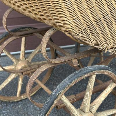 LOT 150G: Antique Victorian Wicker Baby Stroller/Buggy Circa Early 19th Century