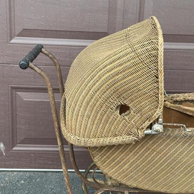 LOT 150G: Antique Victorian Wicker Baby Stroller/Buggy Circa Early 19th Century