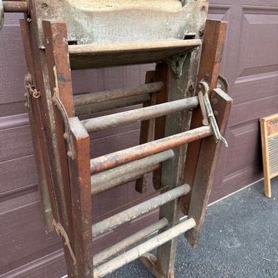 LOT 151G: Antique Markson Wringer Washstand & Dubl Handi Washboard