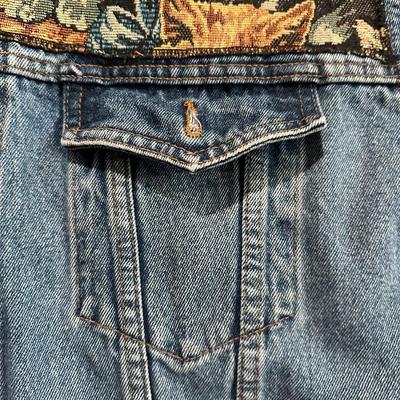 LOT 156F: Vintage On Your Back Denim Cat Print Jacket w/ Matching Tote Bag