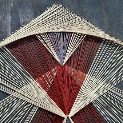 LOT 157L: String Art Wall Decor