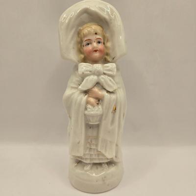 LOT 167F: Three Vintage Porcelain Figures of German Origin