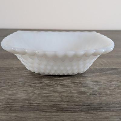 LOT 185K: Vintage Westmoreland Milk Glass Ring & Petal Fruit Bowl, Anchor Hocking Vases, Bowls, Dishes & Juice Glasses