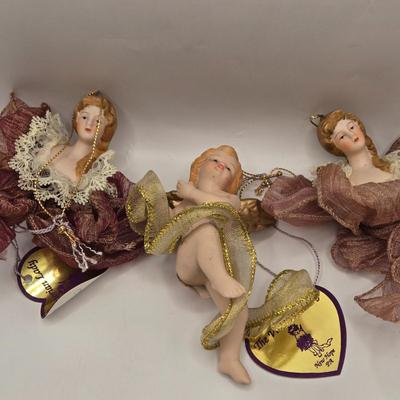LOT 203D: Victorian Ornaments for a Beautiful Holiday Tree!!