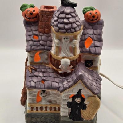 LOT 206K: A Little Spooky & a Little Thankful. 2 Vintage Fold Out Honeycomb Paper Turkeys, Light up Haunted House, Black Cat Plate,...