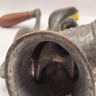 LOT 210K: Unique Vintage Meat Grinder Lamp