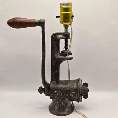 LOT 210K: Unique Vintage Meat Grinder Lamp