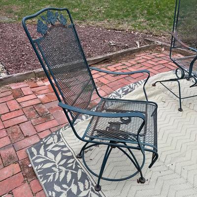 LOT 242O: Vintage Wrought Iron Patio Furniture