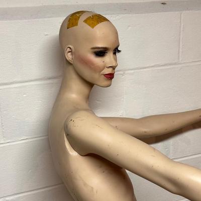 LOT 244B: Vintage Sitting Woman Mannequin