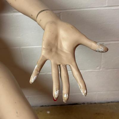 LOT 244B: Vintage Sitting Woman Mannequin
