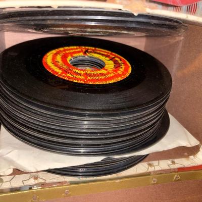 LOT 996BB: Misc 45 record albums and carrying cases +extra