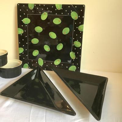 K8041 Black Zinna Serving Tray Dishes Lot