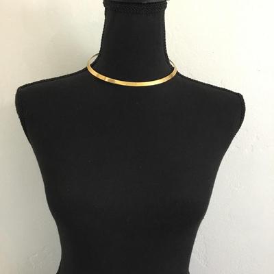 Pretty gold, toned collar necklace