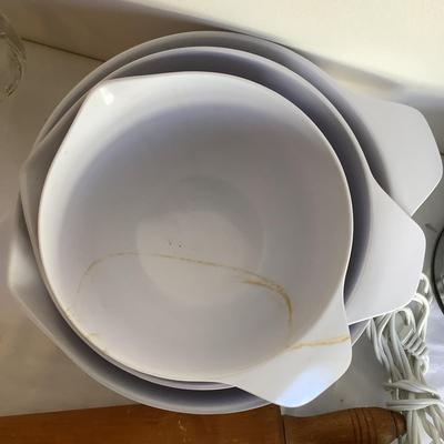 K8049 Lot of Kitchen Baking Essentials