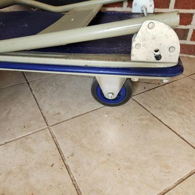 Heavy Duty Rolling Cart Folding Handle to save space