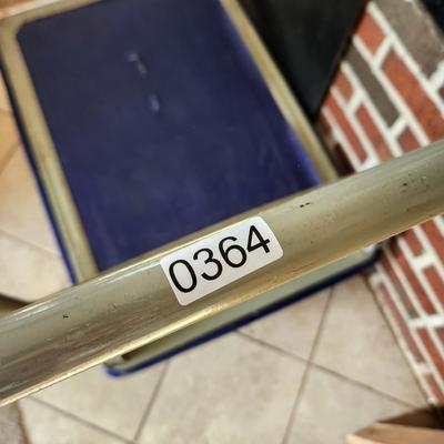 Heavy Duty Rolling Cart Folding Handle to save space