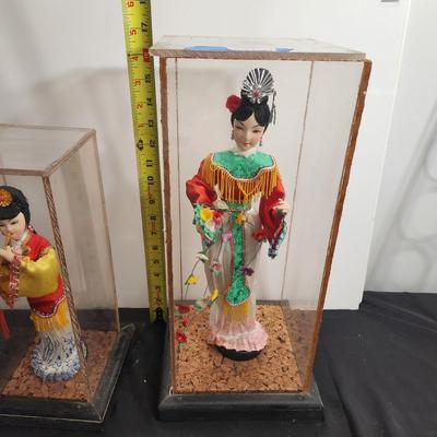 2 Asian Geisha Girls Dolls in Display Cases