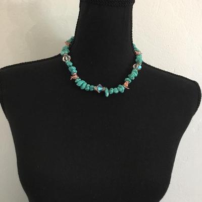 Beautiful turquoise, howlite and crystal beaded necklace