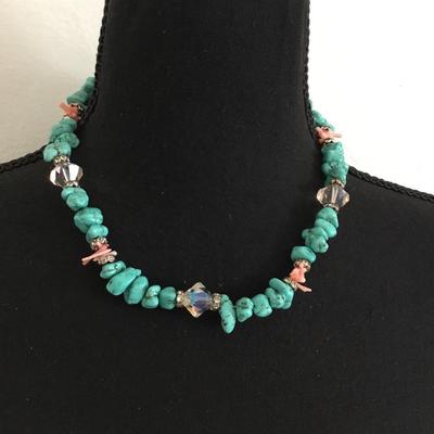 Beautiful turquoise, howlite and crystal beaded necklace