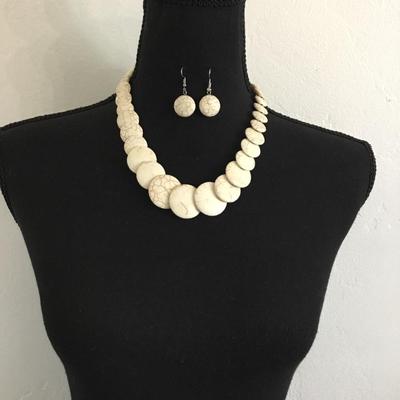Cute Magnesite stone discs bead necklace & earrings