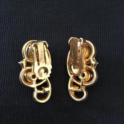 Vintage clip on earrings, gold toned