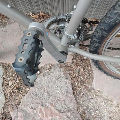Nice Gary Fisher Mamba Mountain bike with instruction book