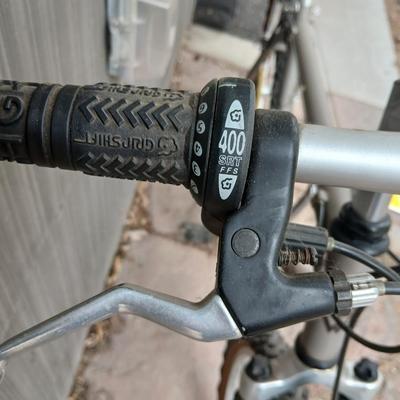 Nice Gary Fisher Mamba Mountain bike with instruction book