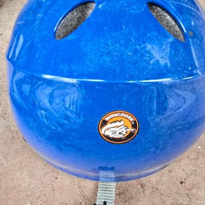 Bicycle accessories - Mongoose helmet - Bike pump - Handlebar bags -Bike lock with 2 keys - Tire kit and more