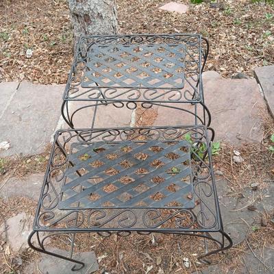Two small metal patio tables - Wire woven top with decorative legs