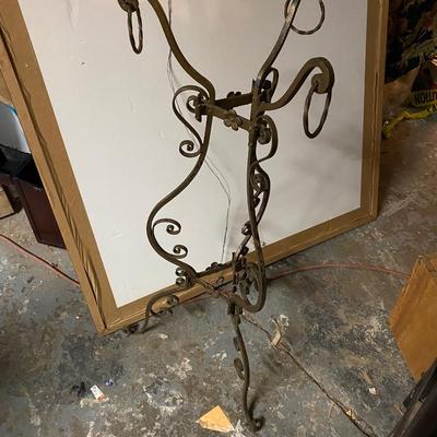 Vintage Scroll design plant stand