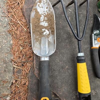 Garden tools - Scott's handheld spreader -Aluminum Garden shovel -Hand fork and Fiskars Pruners and weed tool