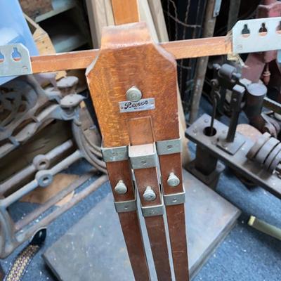 Vintage REeeves Wood easel