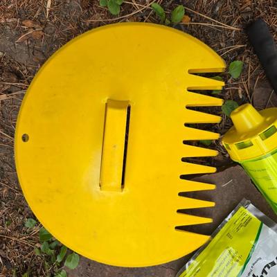 Gardening tools - hand leaf paddle rakes - Stainless digging trowel - Hand scuffle hoe and a yellow jacket trap with bait