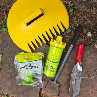 Gardening tools - hand leaf paddle rakes - Stainless digging trowel - Hand scuffle hoe and a yellow jacket trap with bait