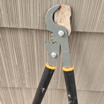 Fiskars PowerGear Steel Lopper Anvil with a new pair of Anvil 23" Hedge shears