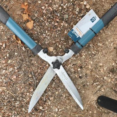 Fiskars PowerGear Steel Lopper Anvil with a new pair of Anvil 23" Hedge shears