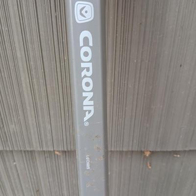 Almost new Corona Edge master sidewalk border edger