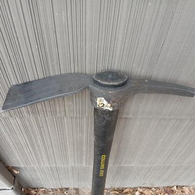 Like new Collins Axe - Mattock pick axe